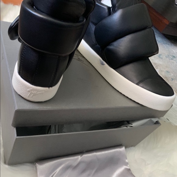 Giuseppe Cesar HighTop Sneaker - Picture 5 of 7